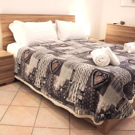 Anzio- Central Holiday House. Εξωτερικό φωτογραφία